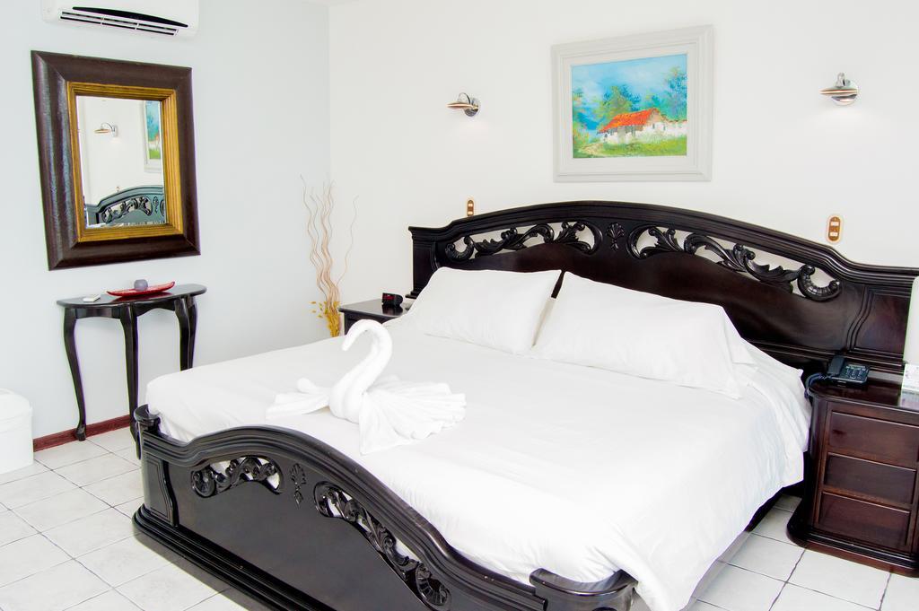 La Mansion Inn Manuel Antonio Bagian luar foto